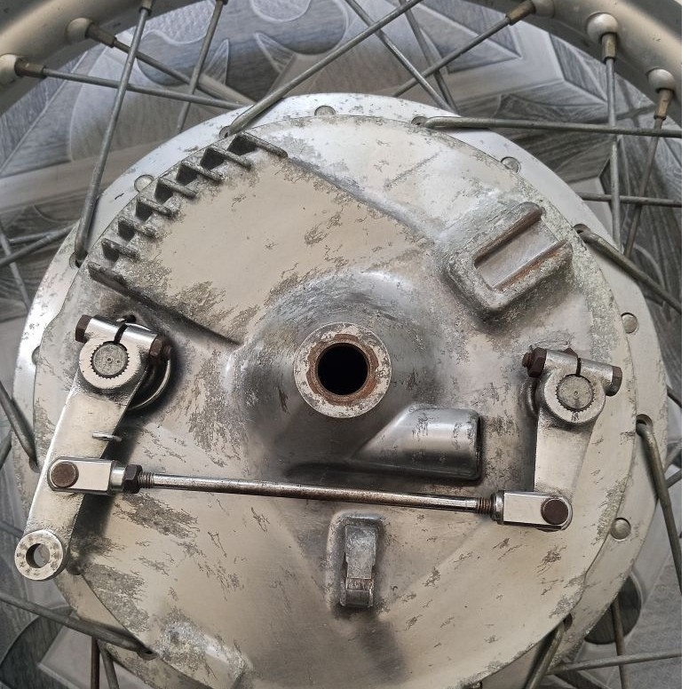 tromol depan yamaha sr400 sr 400
