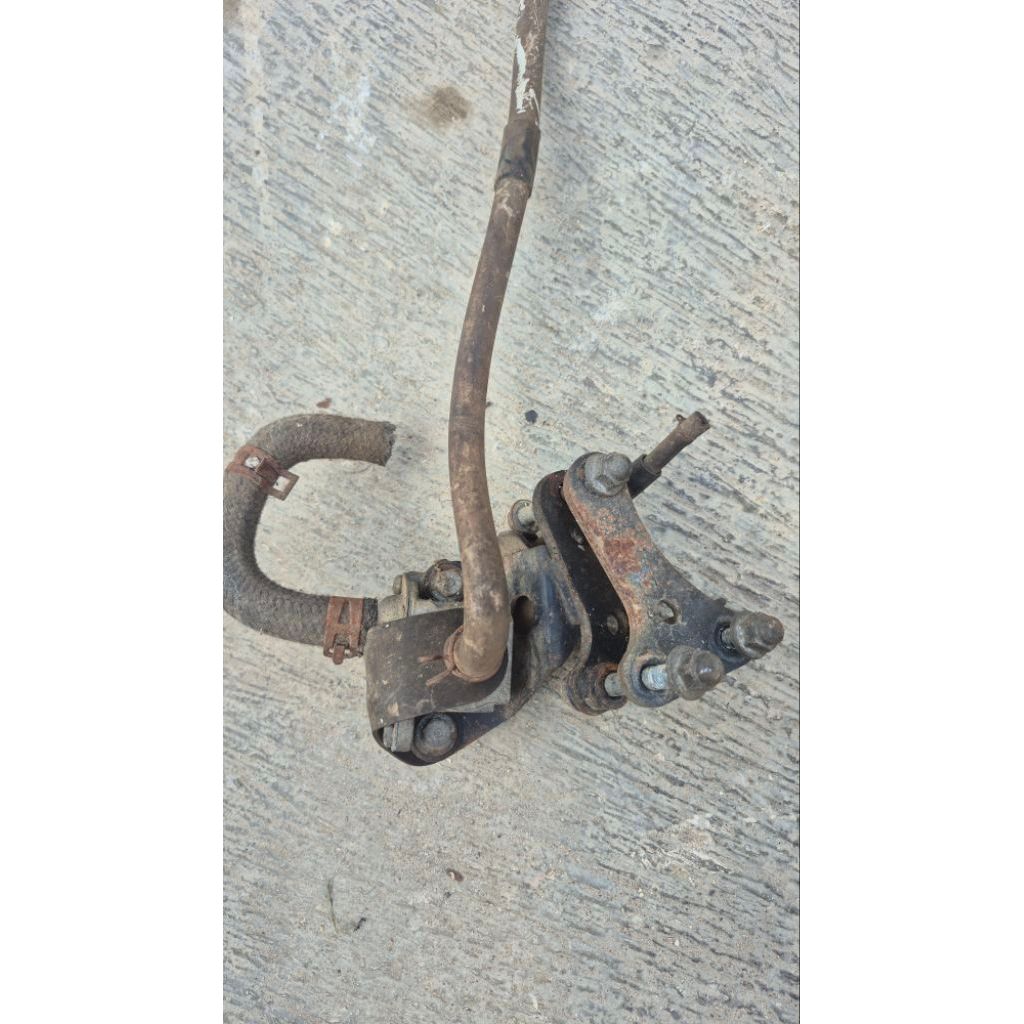 Selang emisi kop tiger revo set pangkon rangka atas selang emisi head tiger revo ori copotan motor