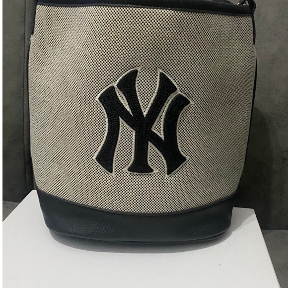 Tas Bucket Wanita MLB Korea Canvas Basic Bag