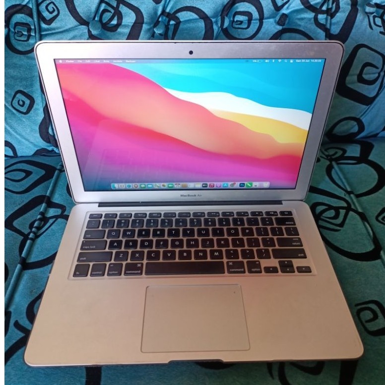 Macbook Air 13inc 2014 core i5 4Gb ram 128Gb SSD Second Bergaransi