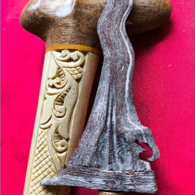 Keris Patrem Sangkelat Antik