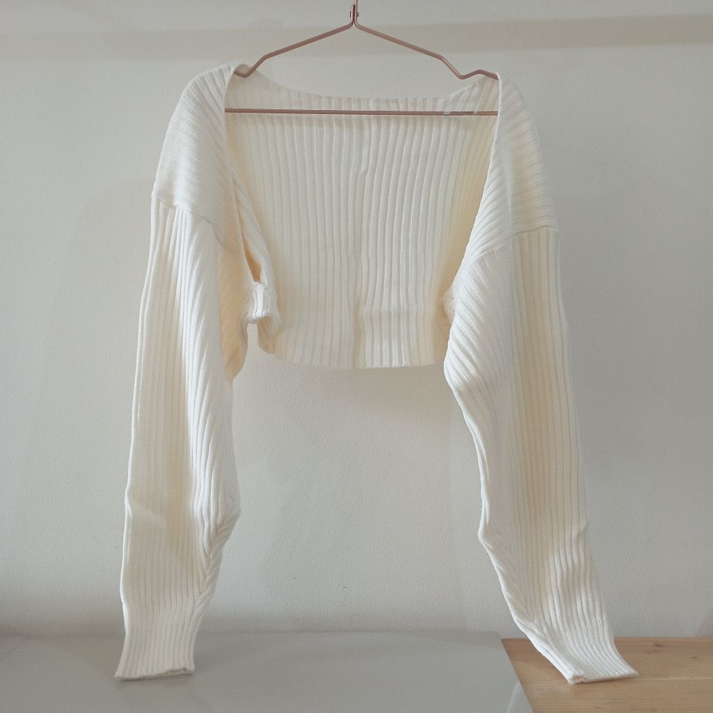 (Preloved) cardigan rajut jumbo pendek setengah badan lengan panjang krem