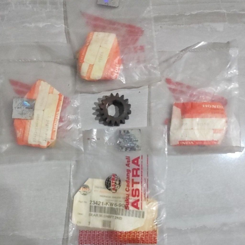 [NOS] Gear Gigi Rasio 2 (16T) Honda NSR 150 R / RR / SP Original Impor AP Honda Thailand Bungkus Ker