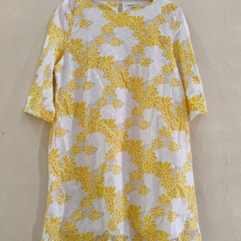 preloved atasan tunik motif bunga kuning