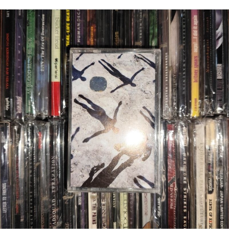 Kaset Muse - Absolution Hit Singles Time Is Running Out