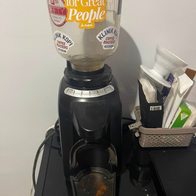 Grinder kopi elektrik