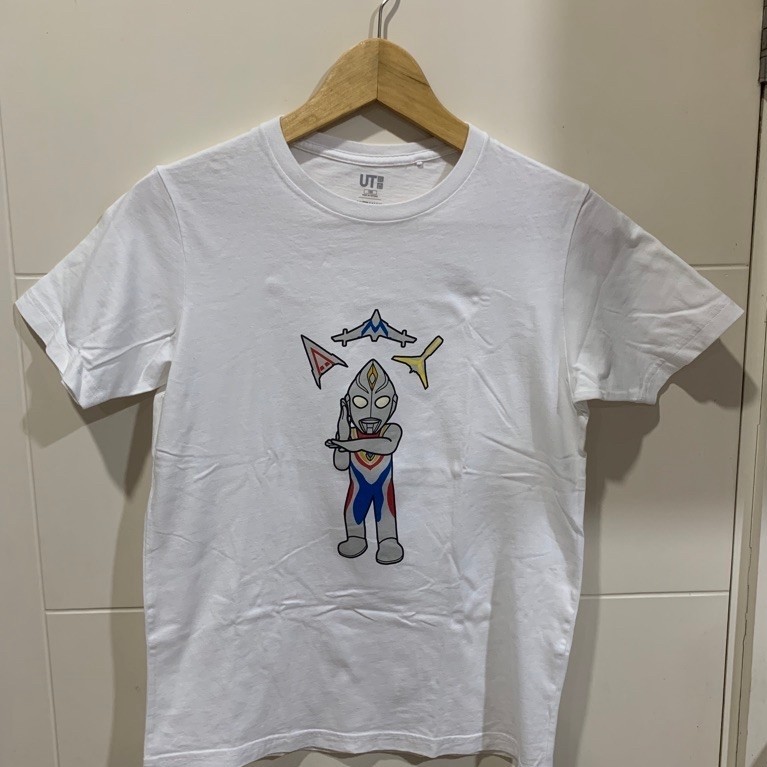 Preloved Kaos Anak Uniqlo Ultraman-Sz 150-Ori