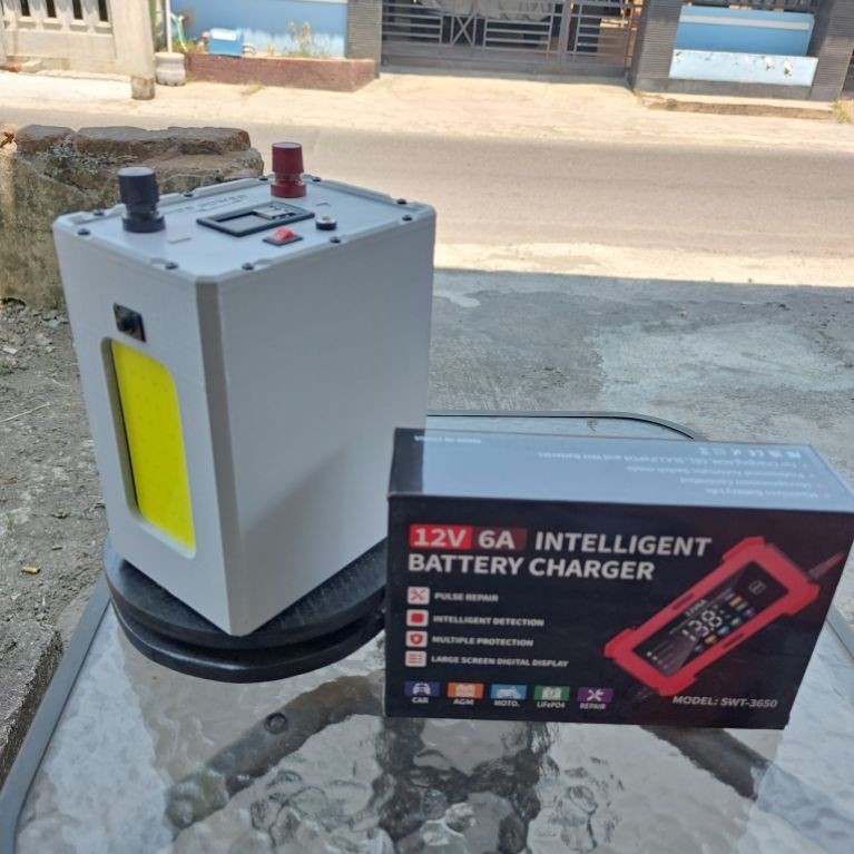 baterai Lifepo4 42AH Setrum ikan + Charger Lifepo4 6 Ampere