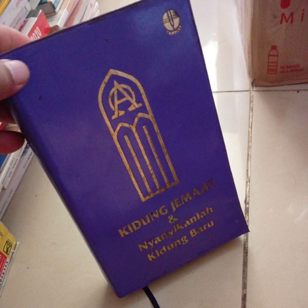 KIDUNG JEMAAT DAN NYANYIKANLAH KIDUNG BARU YAMUGER