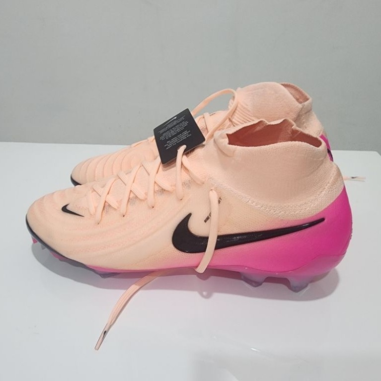 Sale sepatu bola Nike phantom luna Elit
