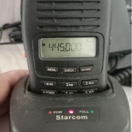 HT UHF 403- 470 starcom