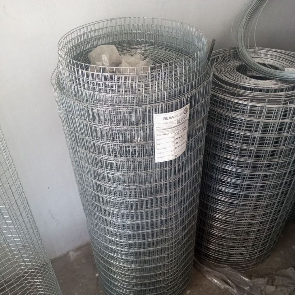 kawat loket galvanis/kawat ram galvanis (60m×1m),(15mm×50mm),(1,6mm ).  (2015)/1m