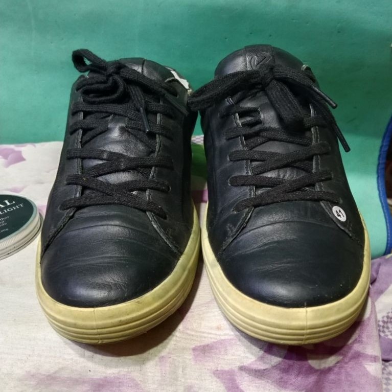 Sepatu Kulit Casual ECCO Hitam Low