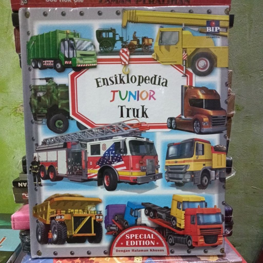 ENSIKLOPEDIA JUNIOR TRUK