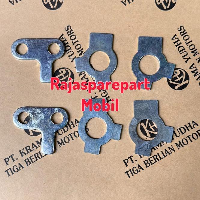 Plat Kancingan Gardan Canter 125 / 136 Original