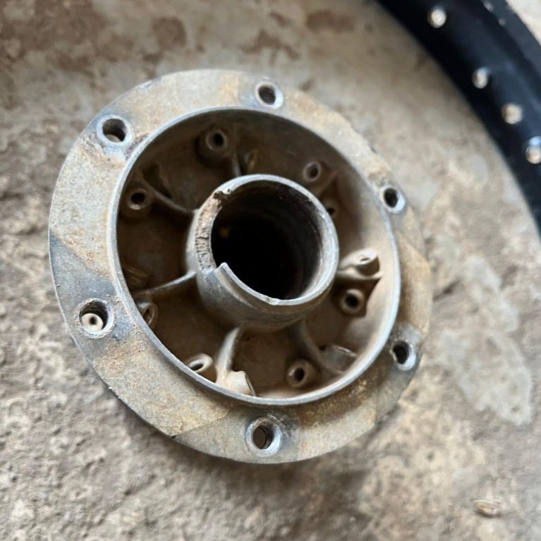 Velg 19 KLX Hole 28