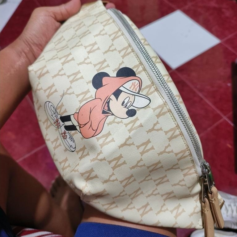 Tas Pinggang Wanita MLB x Disney Original Kondisi Second Like New