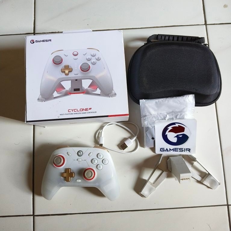 Gamesir Cyclone 2 second