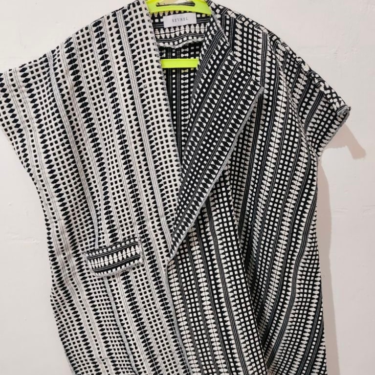 Preloved Sevrel Ji Outer