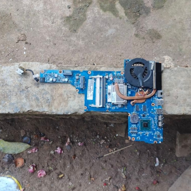 motherboard core i5 gen 3 mobo mesin laptop hp 1000 Compaq cq45 hp 450 matot/ rusak / tidak hidup
