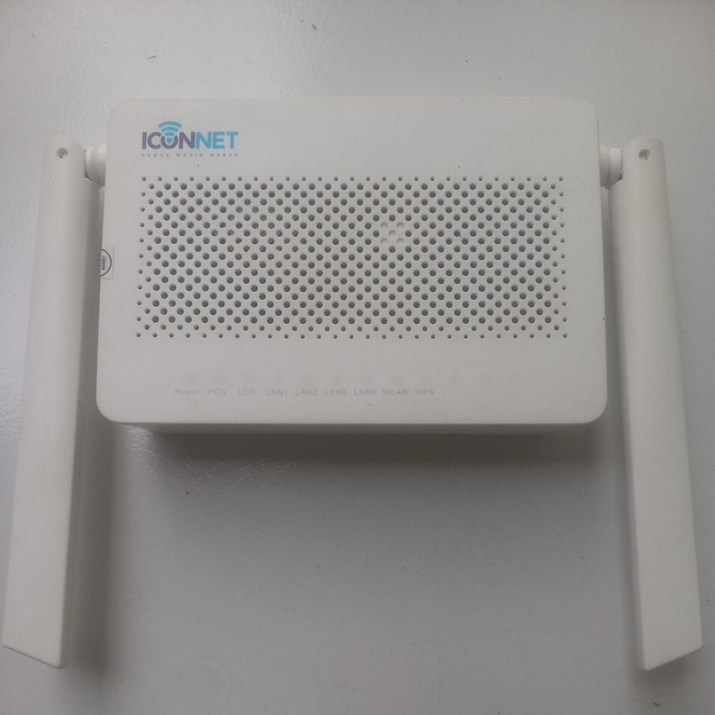 HUAWEI EG8041V5 (PORT BIRU)