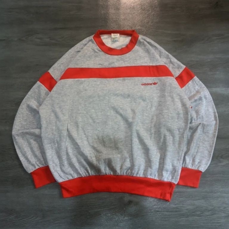 Adidas vintage boxy crewneck