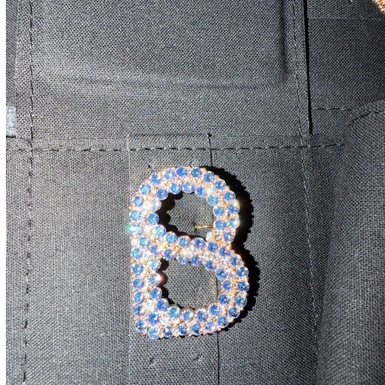 Buttonscraves  Brooch  B sapphire