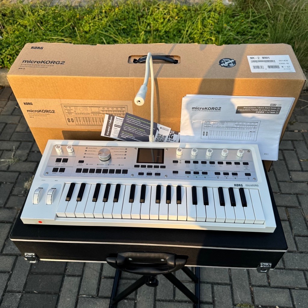Korg microKORG 2  Limited Edition Fullset