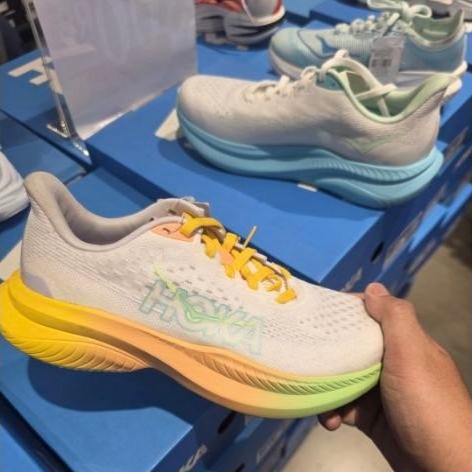 Hoka One One Sepatu Lari Wanita Mach 6 Original