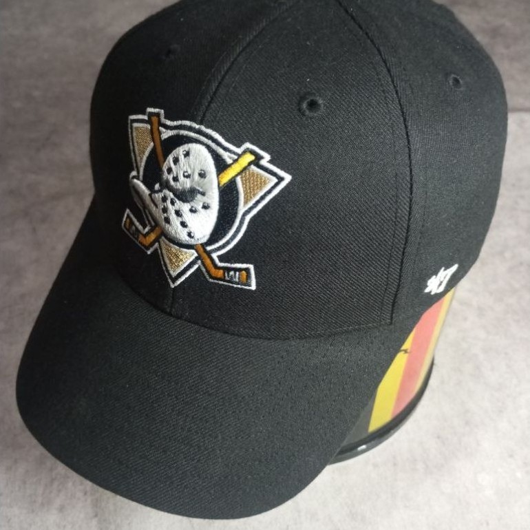 Topi Caps 47 Mighty Duck Black Velcro (RARE ITEM) Second Original