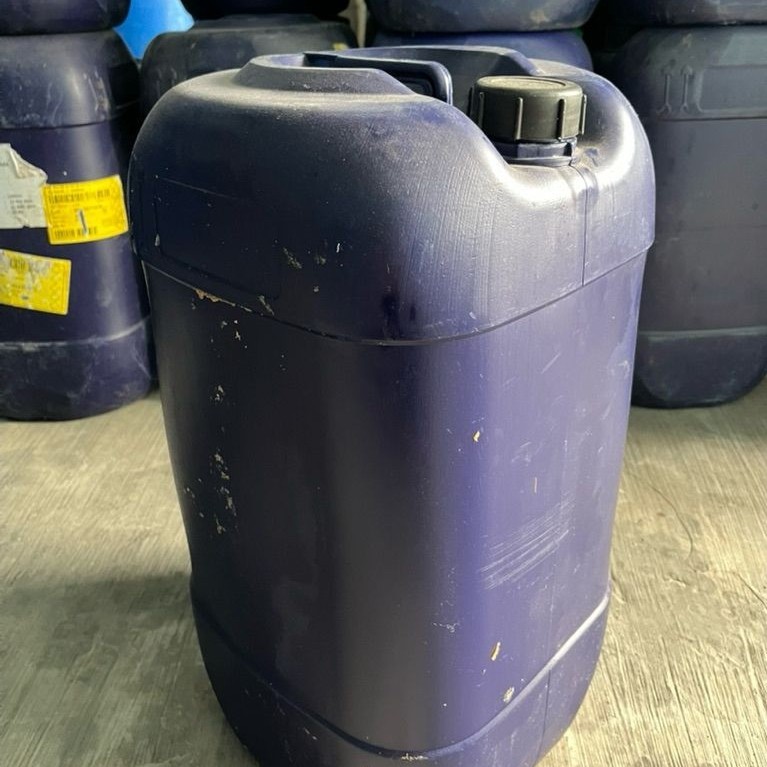 jerigen 35liter panjang.jrigen plastik kwalitas no1 (jerigen sintas35l)