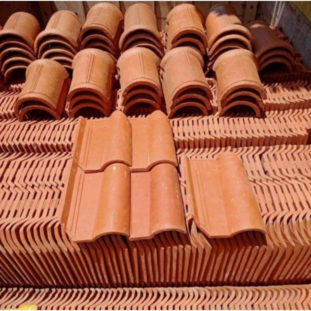 Nok Genteng Plentong Tanah Liat Atap Rumah Kayu & baja Warna Merah Natural Dekorasi rumah