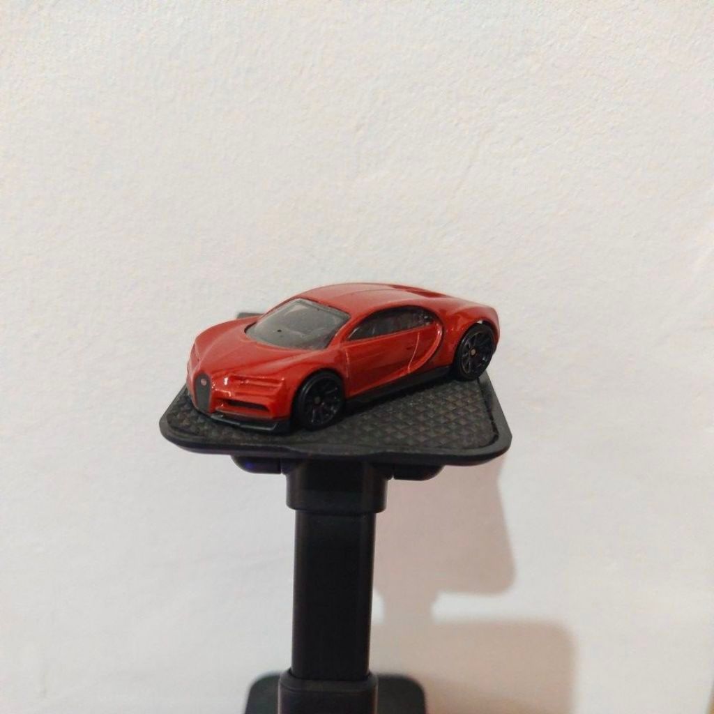 HotWheels Bugatti Chiron Red Loose