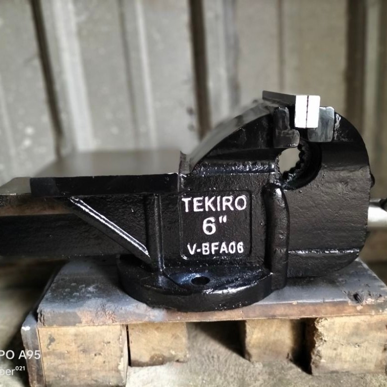 Ragum Besi Tekiro 6 Inchi Bahan Besi Kokoh