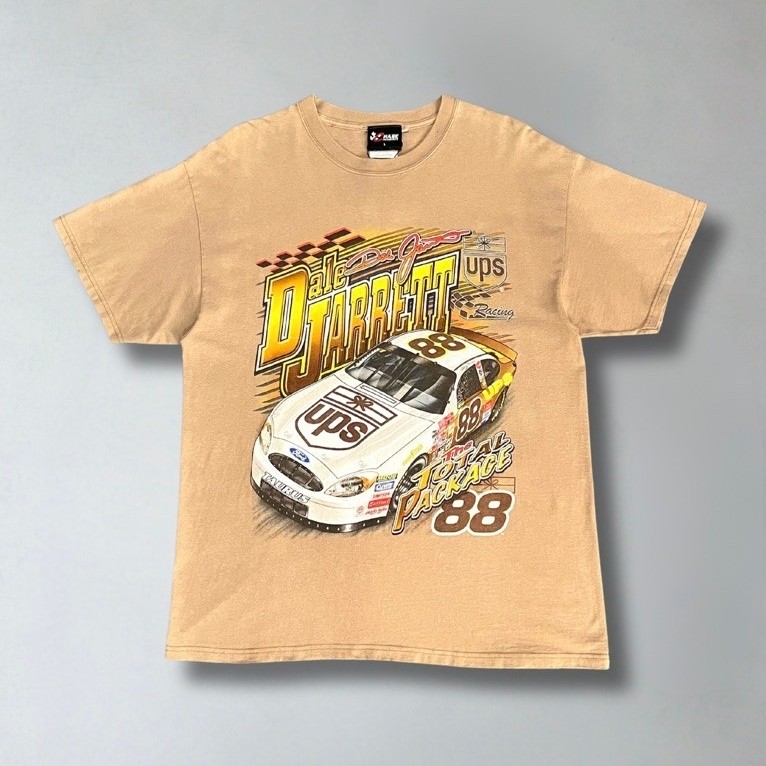 VINTAGE NASCAR DALE JARRETT 88 AOP BROWNS OFFICIAL TAG BY CHASE AUTHENTIC T-SHIRT SECOND
