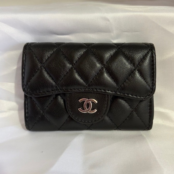 Chanel lambskin kulit asli - Dompet Second