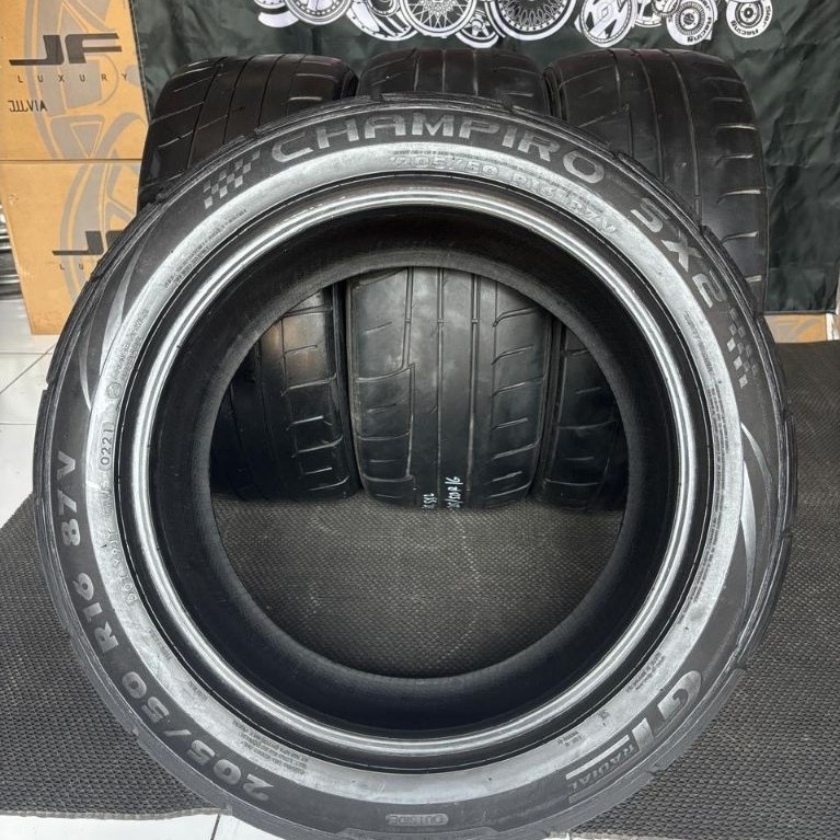 Ban Seken GT CHAMPIRO SX2 205 50 R16