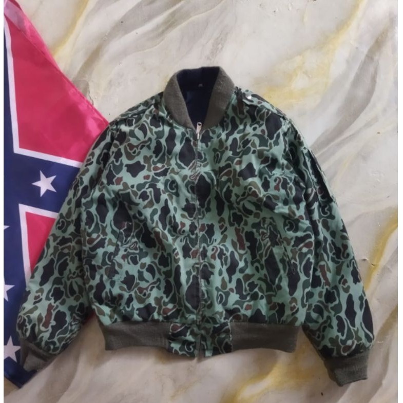 REVERSIBLE CAMO BOMBER JACKET