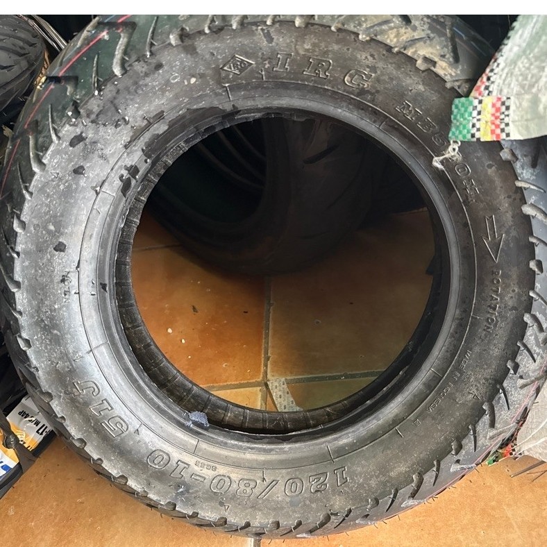 Ban Luar 120/80-10 MB520 TUBELESS IRC