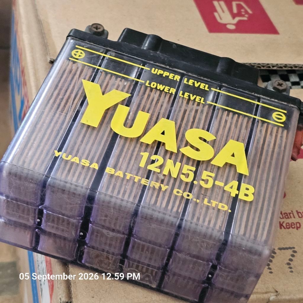 Accu 12N5.5-4B YUASA