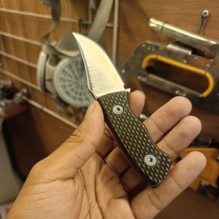 NECK KNIFE SKD11 7,5 CM Army Kydex Sheet