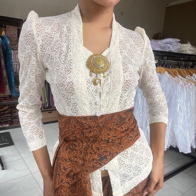Andari Kebaya | Kebaya Emily Lace | Kebaya Bali Modern & Elegan