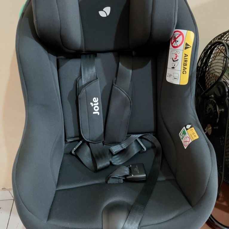 preloved like new car Seat Joie Steadi R129
