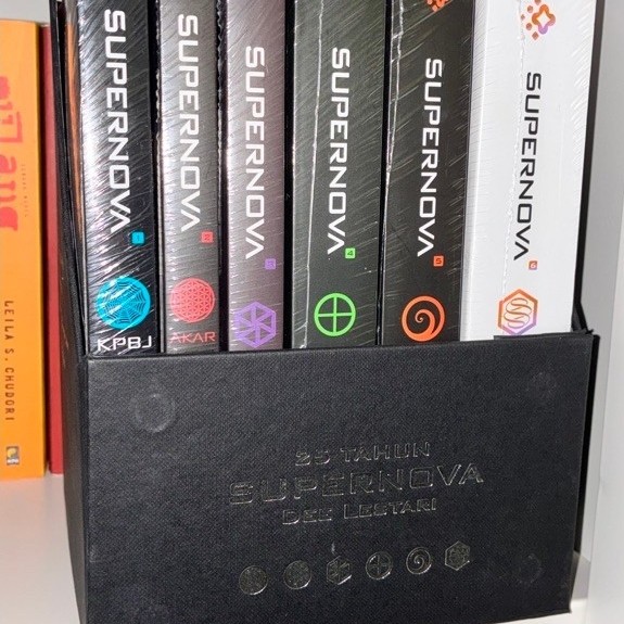 Supernova Dee Lestari Box Set 6 Novels