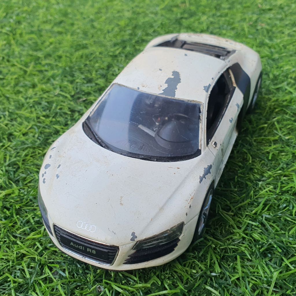 Welly Audi R8 Skala 24 Loose Junk Bahan Custom
