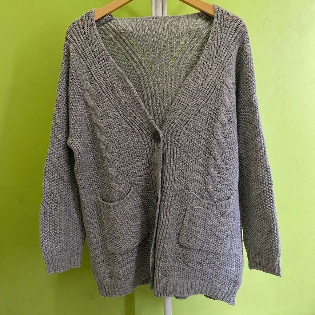 [PRELOVED] Rajut Kepang-Kepang + Admin