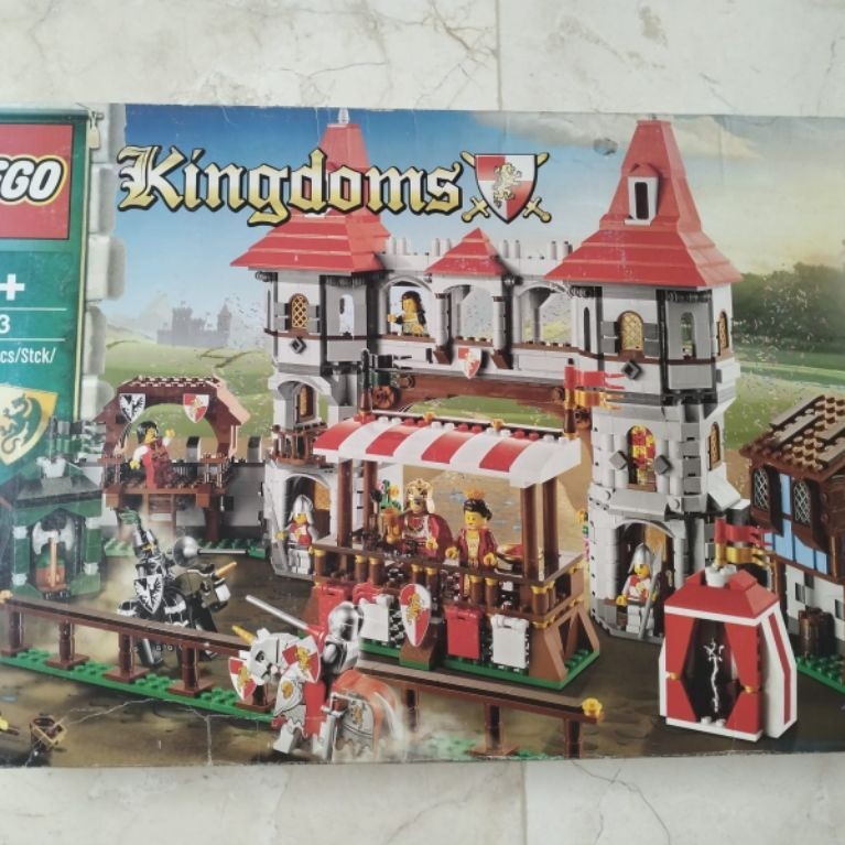 Lego 10223  Kingdoms ( Sealed )