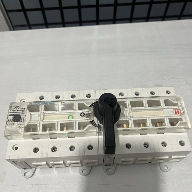 Pilihan Tepat Ohm saklar socomec 4pole 100A cos 4p 100a socomec Paling keren
