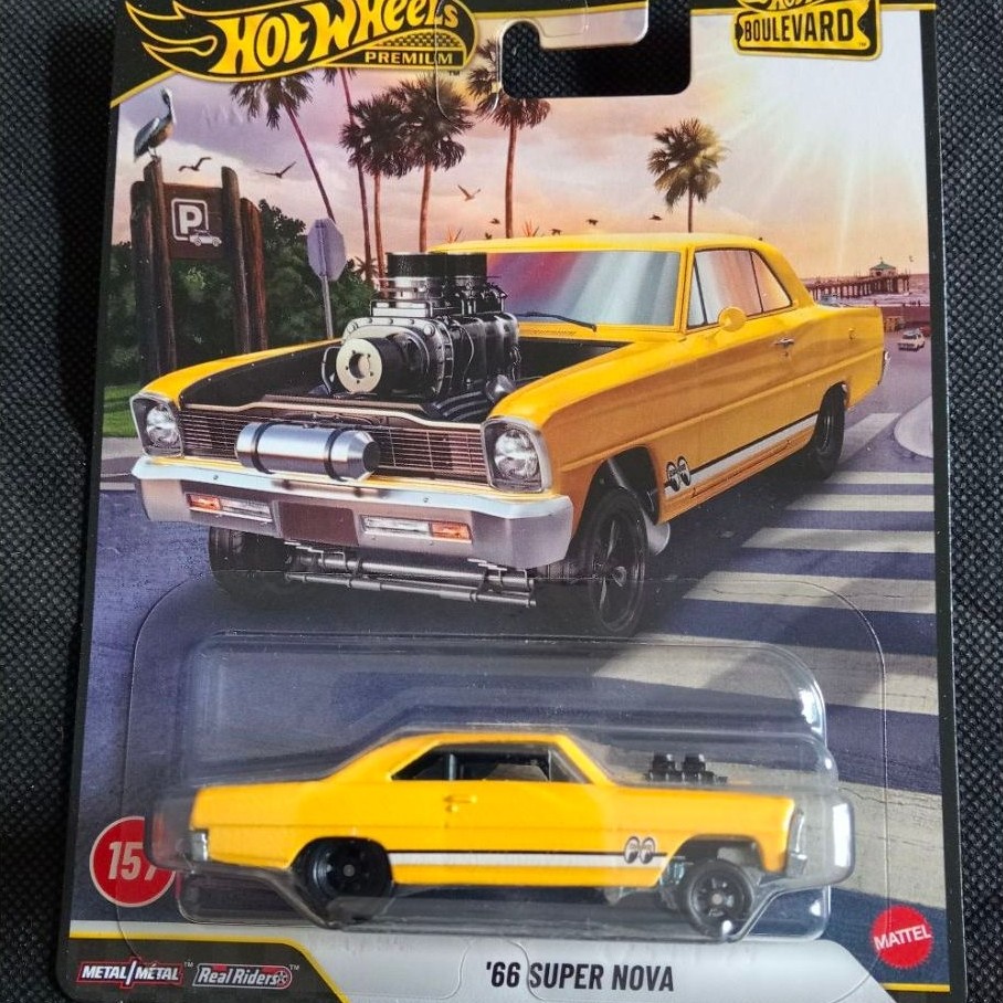 HOT WHEELS PREMIUM BOULEVARD '66 SUPER NOVA