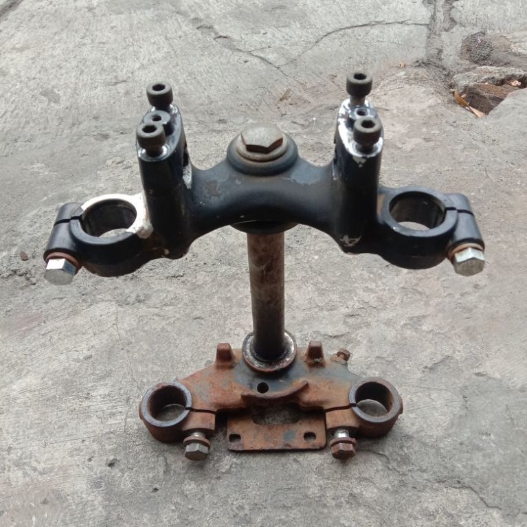 Segitiga T Atas Bawah Suzuki TRS Original